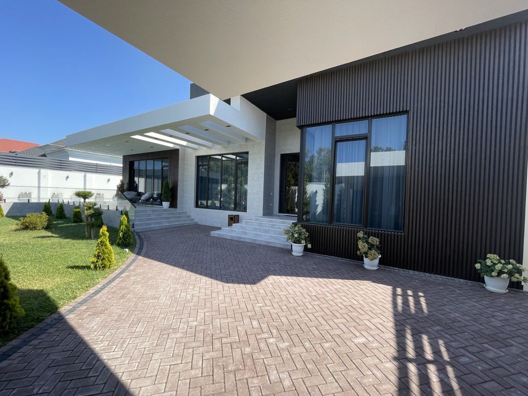 Satılır 5 otaqlı həyət evi/bağ evi 250 m² — Ev, villa, Bakı