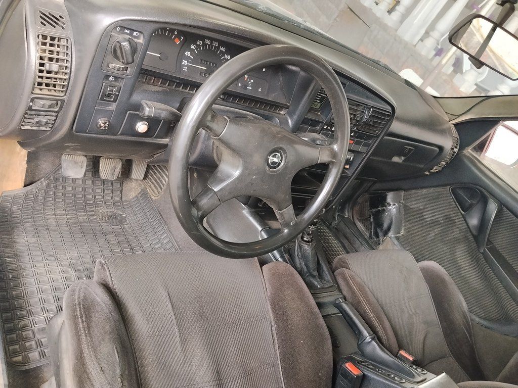 Opel Omega, 2.0 L, 1993 il, 351 000 km 10-UB-405 — Avtomobillər, Bakı (7)