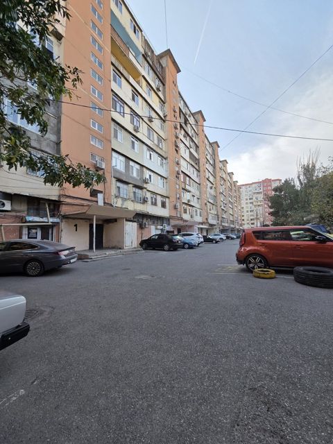 Satılır 2 otaqlı köhnə tikili 75 m² — Xırdalan