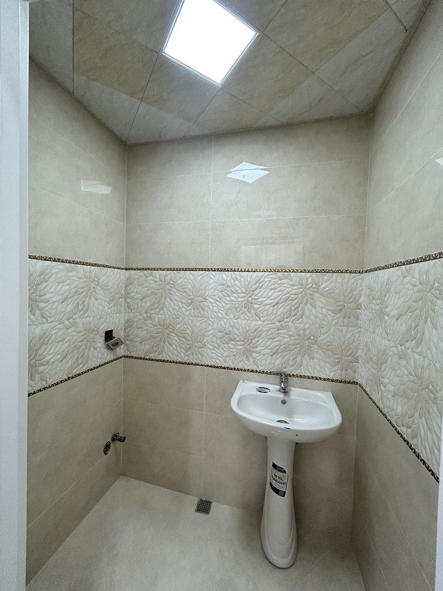 İcarəyə verilir 2 otaqlı yeni tikili 90 m² — Mənzil, Bakı (11)
