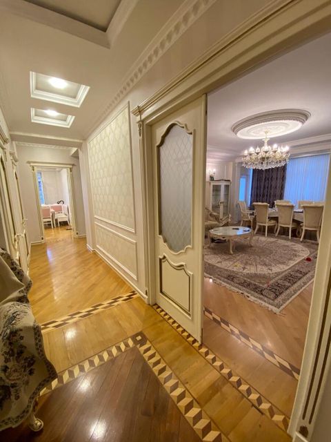 Satılır 3 otaqlı yeni tikili 150 m² — Bakı