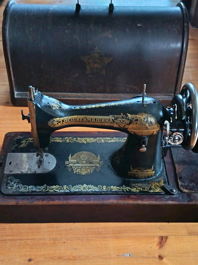 Antik tikiş maşını — Mallar, Bakı (2)