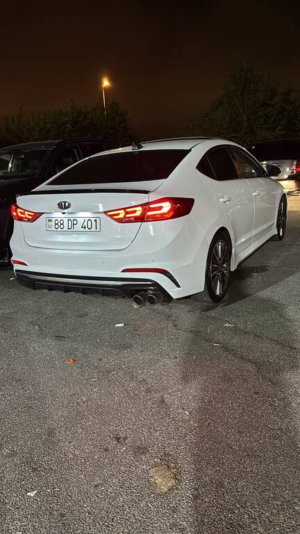 Hyundai Elantra, 1.6 L, 2017 il, 154 000 km 88-DP-401 — Avtomobillər, Bakı (4)