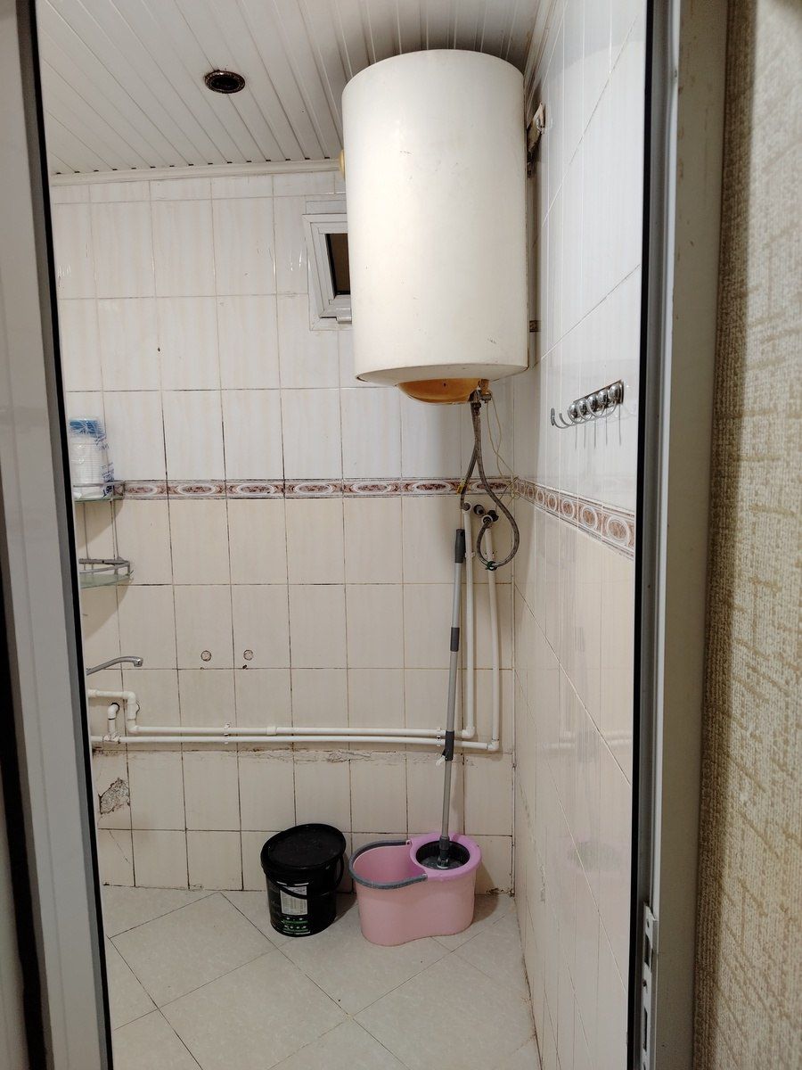 İcarəyə verilir 2 otaqlı köhnə tikili 55 m² — Mənzil, Bakı (9)
