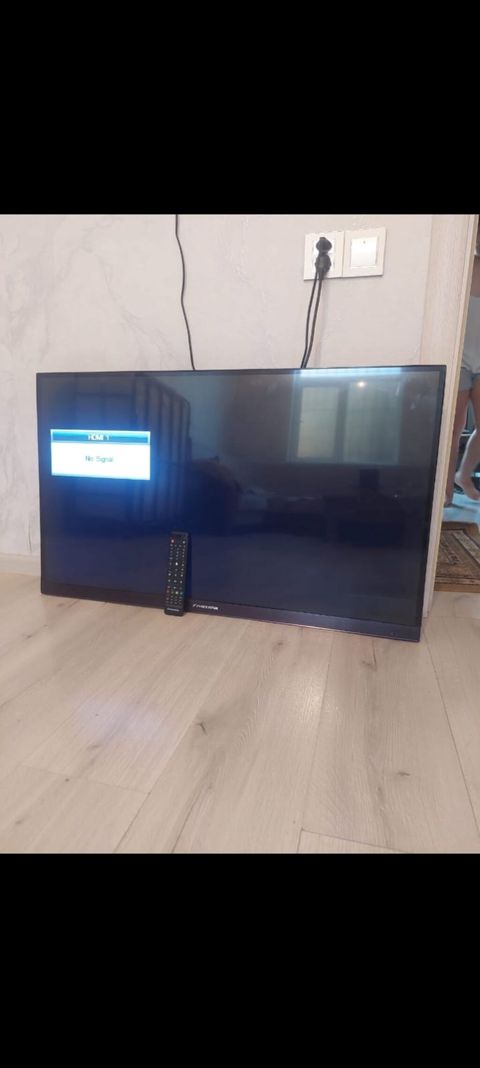 Televiziya satılır 200 aze 109 ekran Smart üstündə elavə internet — Masazır