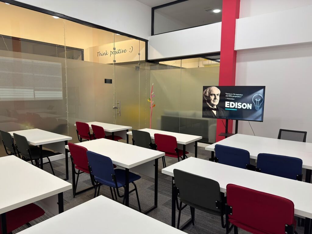 Xətai m. / park azure - tam hazır təlim və ofis otağı icarəyə verilir — Ofis, Bakı (2)
