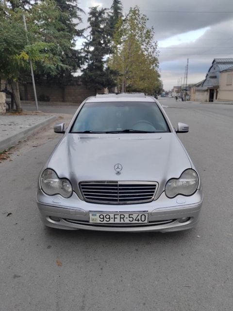 Mercedes C 200, 2.0 L, 2001 il, 374 000 km — Şamaxı