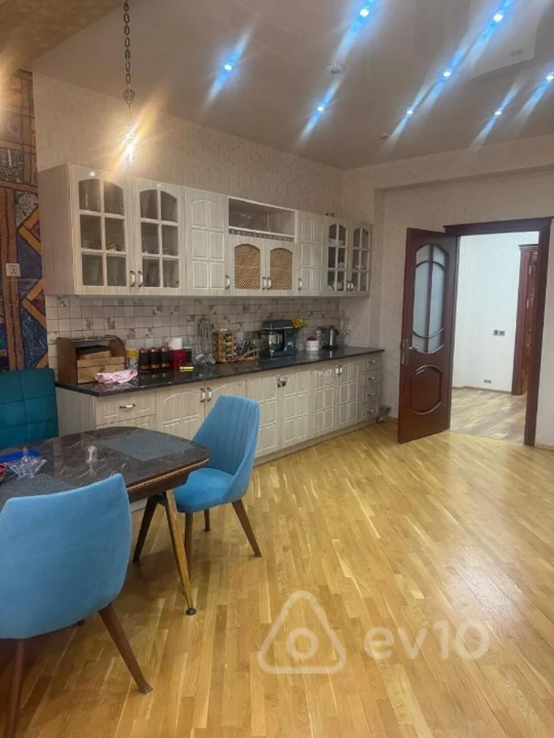 4 otaqlı mənzil, 200 m², Akademik Həsən Əliyev küçəsi — kirayə — Mənzil, Bakı (9)