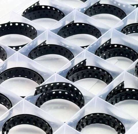 SMD LED Dəsti – 1200 ədəd, 6 rəng, 4 kılıf ölçüsü Qiymət: 36 0402 — Bakı