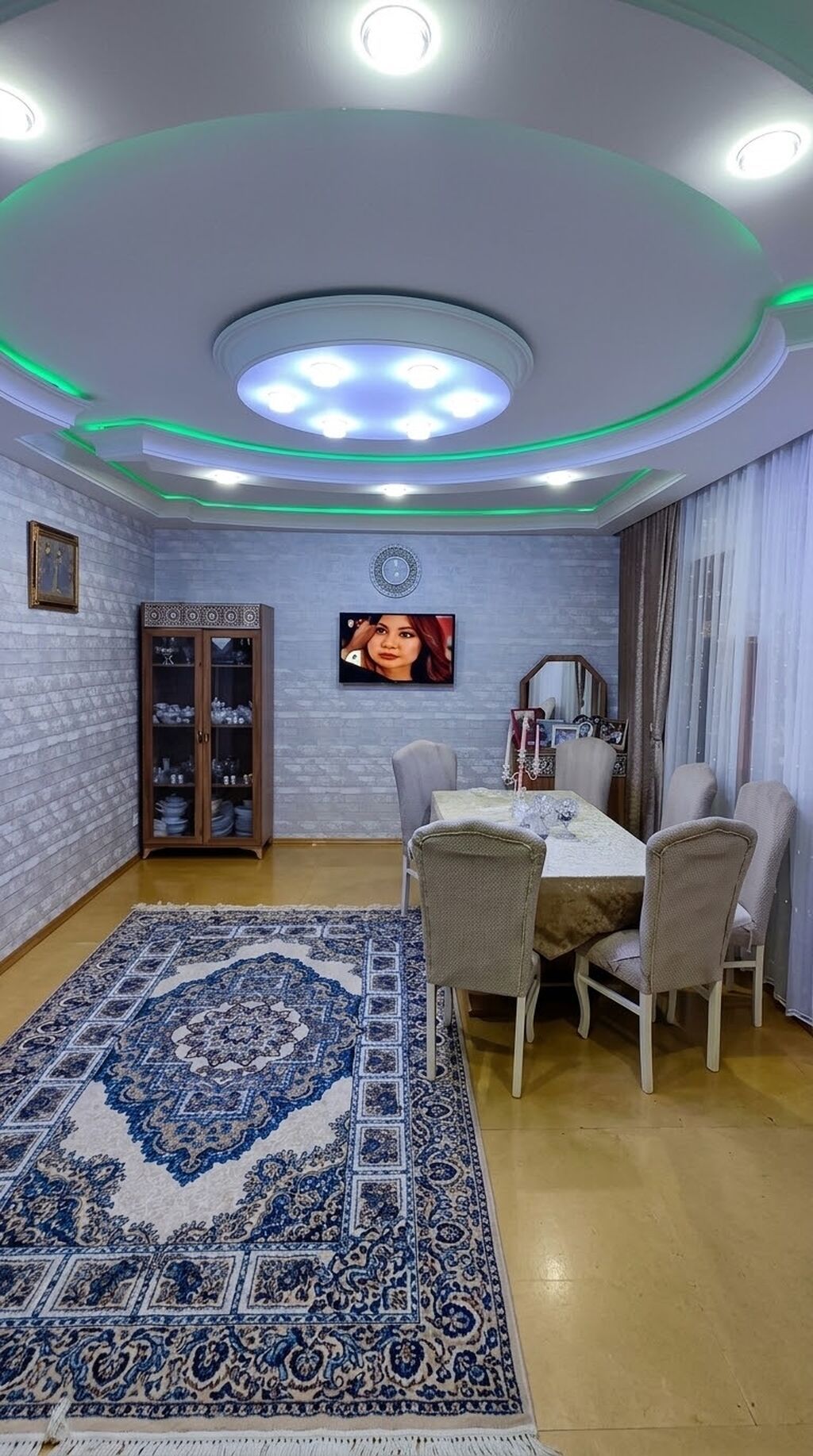 Xalça — Xalılar, Bakı (2)