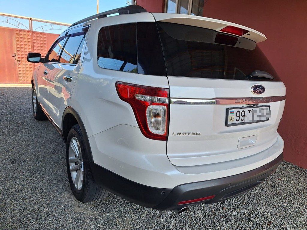 Ford Explorer, 3.5 L, 2014 il, 270 000 km — Avtomobillər, Lənkəran (7)