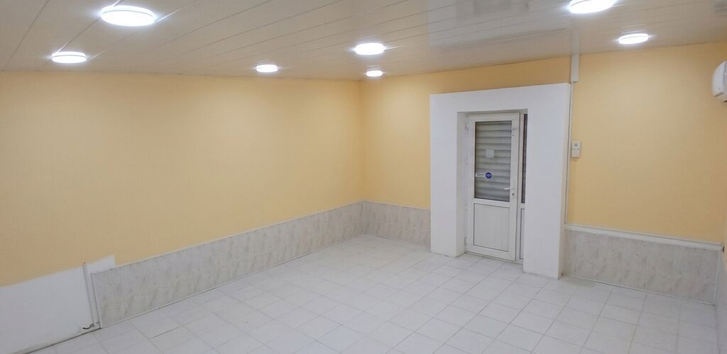 Icarəyə təqdim olunan işıqlandırılmış kommersiya sahəsi - Təkotaqlı — Əmlak, Bakı