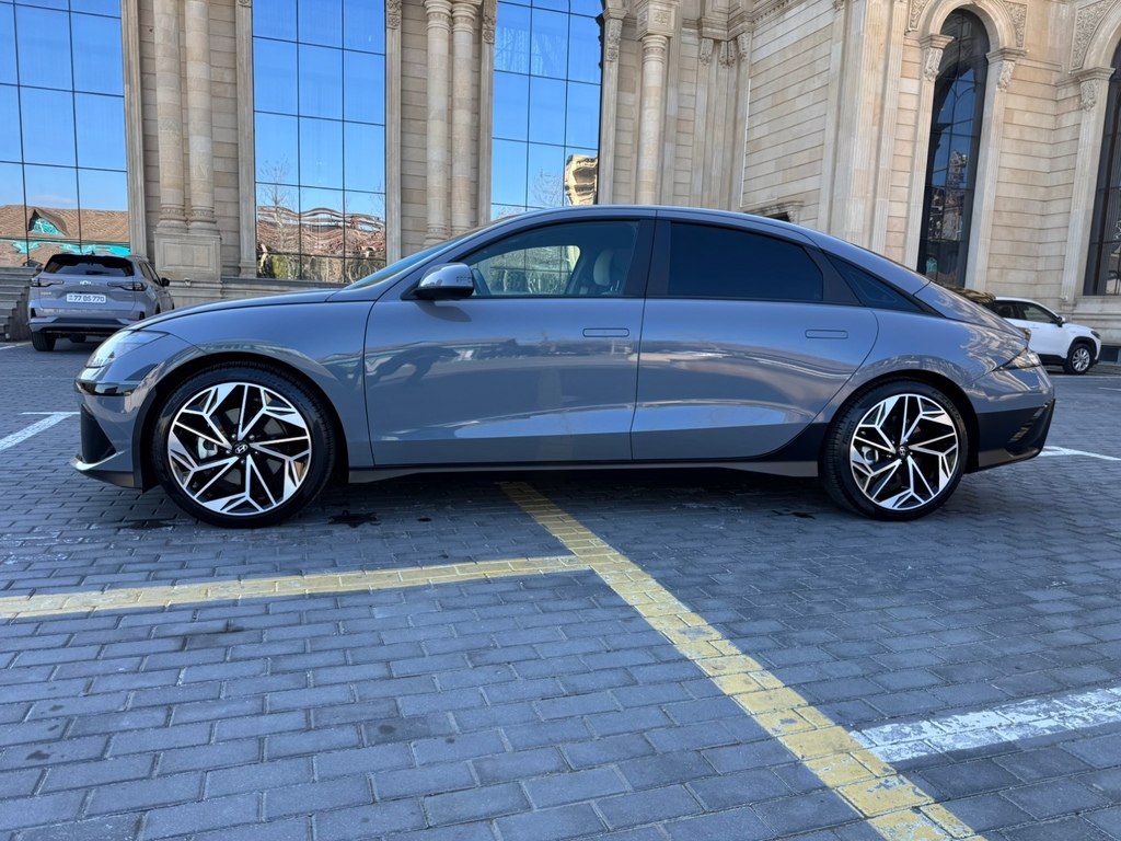 Hyundai Ionıq 6, 77.4 kWh, 2024 il, 19 000 km — Avtomobillər, Bakı (2)