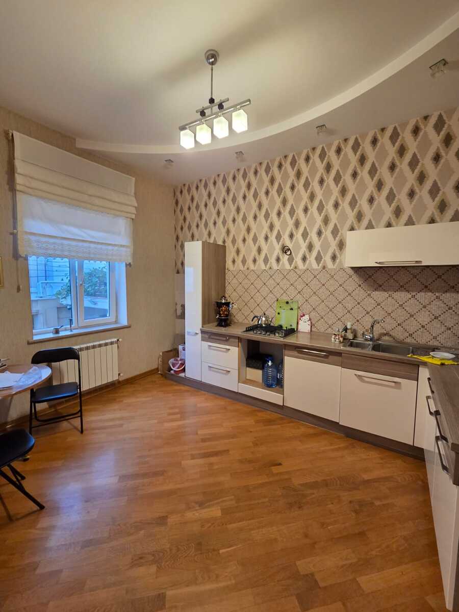 İcarəyə verilir 8 otaqlı həyət evi/bağ evi 220 m² — Ev, villa, Bakı (7)