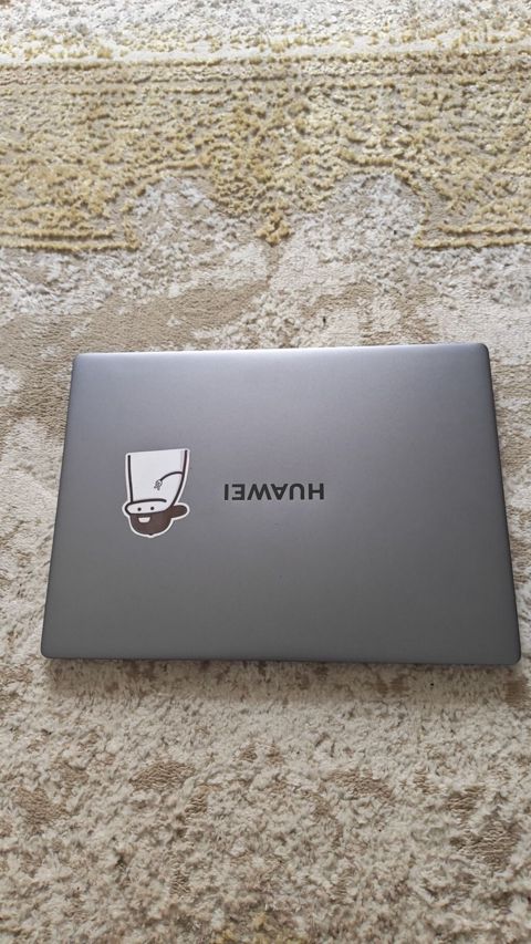 Huawei matebook d14 modeli satılır Parametrleri i5 12450H 512 SSD — Bakı