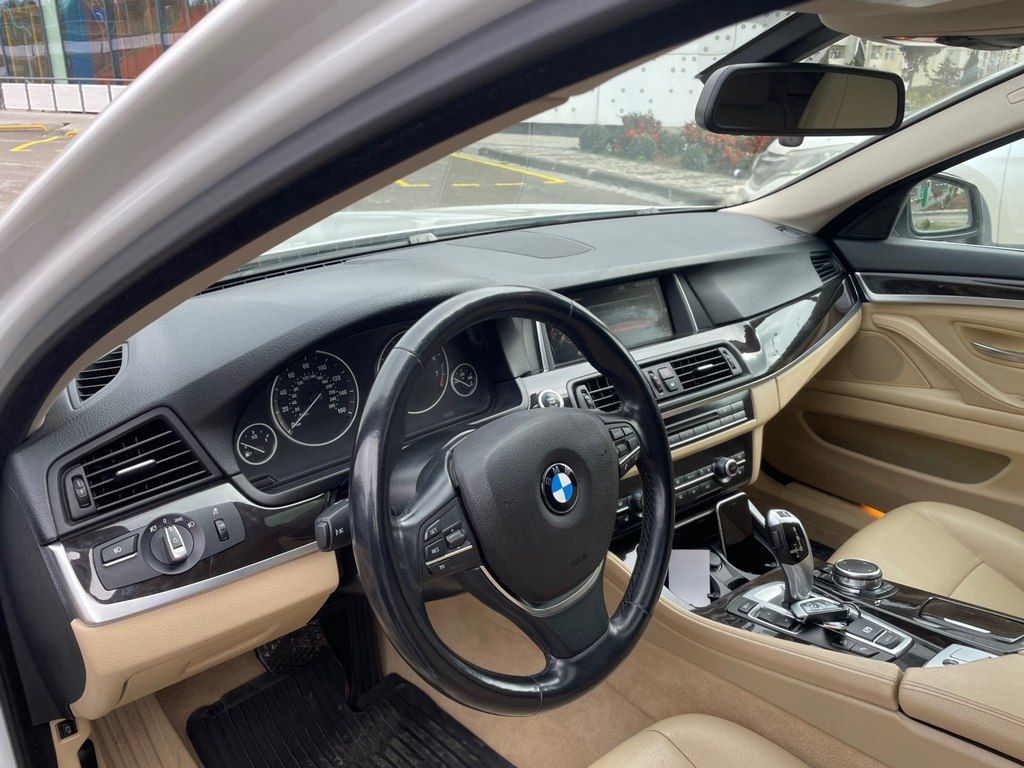 BMW 528, 2.0 L, 2015 il, 130 000 km 77-XV-052 — Avtomobillər, Bakı (12)