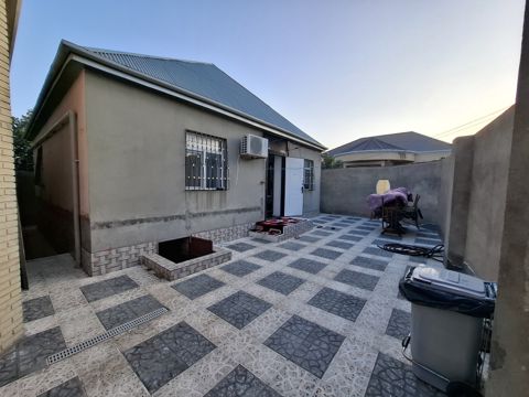 Satılır 3 otaqlı həyət evi/bağ evi 90 m² — Bakı
