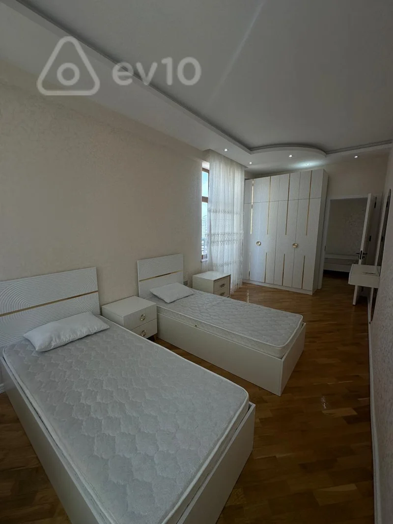 5 otaqlı mənzil, 245 m², Rəşid Behbudov küçəsi — kirayə — Mənzil, Bakı (9)
