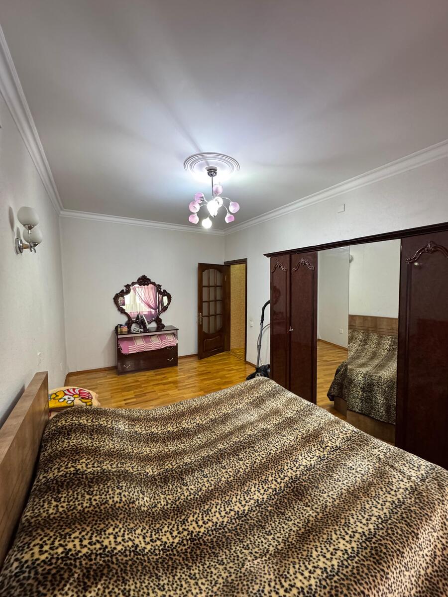 Satılır 5 otaqlı köhnə tikili 130 m² — Mənzil, Bakı (8)