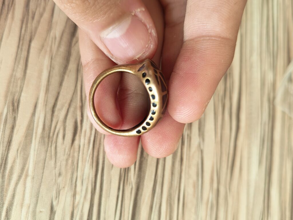Bürünc tonlarında, iri başlı uniseks üzük. - Material: metal ərinti — Üzüklər, Bakı (2)