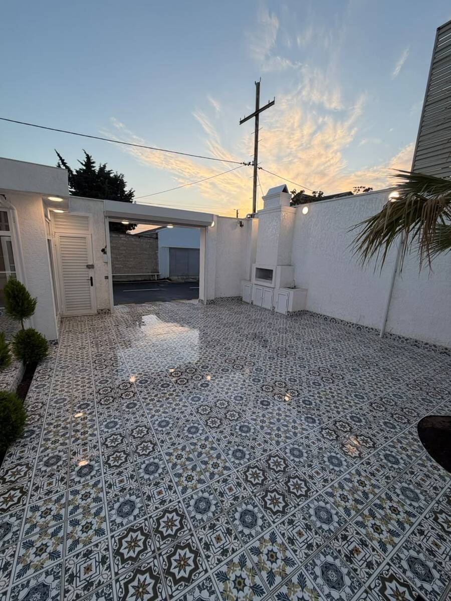 Satılır 4 otaqlı həyət evi/bağ evi 200 m² — Ev, villa, Bakı (8)