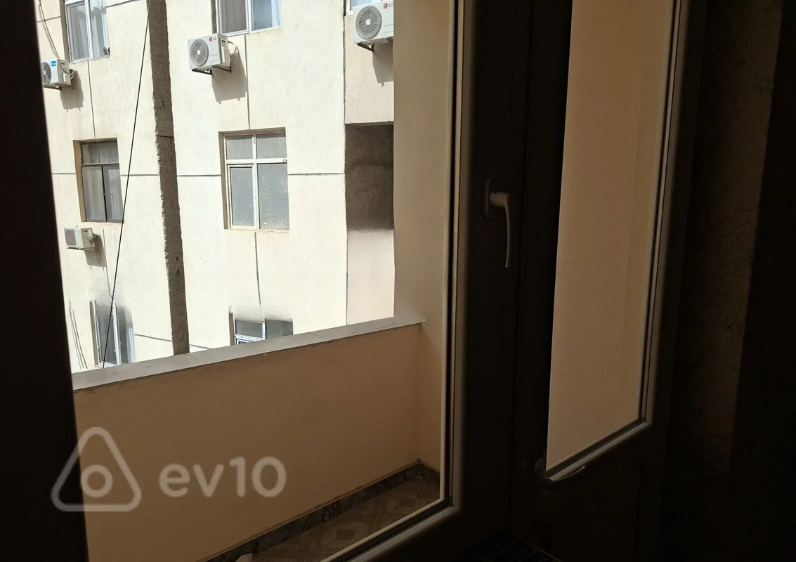 3 otaqlı mənzil, 146 m², Ayna Sultanona Heykəlinin yaxınlığı — Mənzil, Bakı (5)