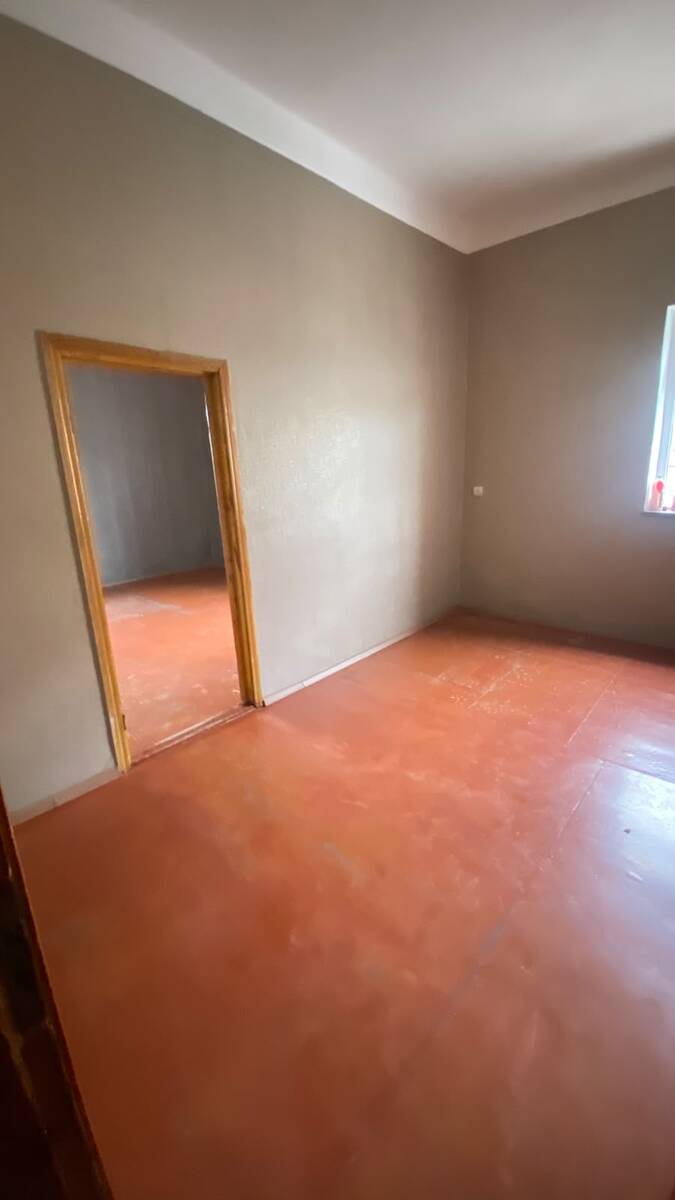Satılır 2 otaqlı köhnə tikili 42 m² — Mənzil, Bakı (2)