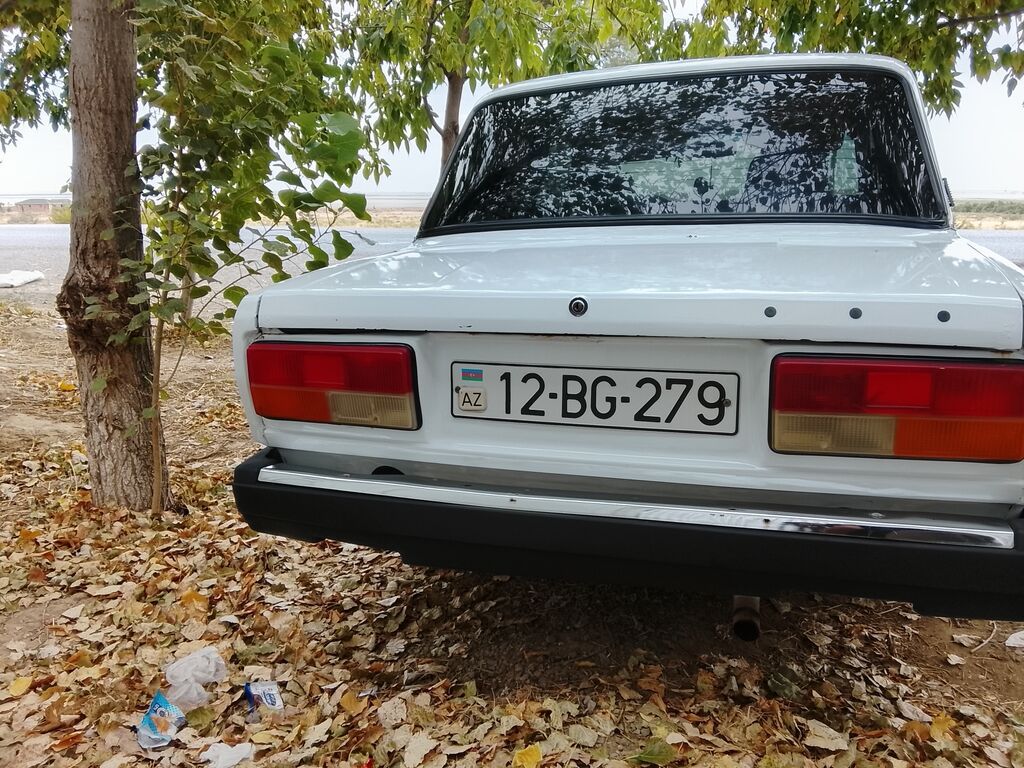 VAZ (Lada) 2107: 0.7 l 1982 il 856328 km Sedan 12-BG-279 — Avtomobillər, Şirvan (3)