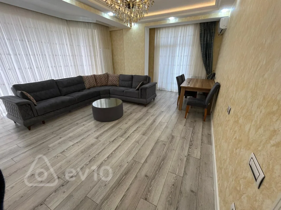 3 otaqlı mənzil, 140 m², Ceyhun Səlimov küçəsi — kirayə — Bakı