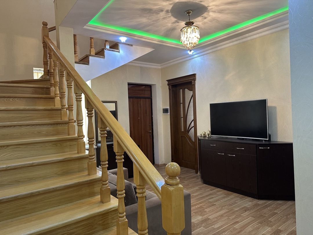 Satılır 5 otaqlı həyət evi/bağ evi 200 m² — Ev, villa, Bakı (4)