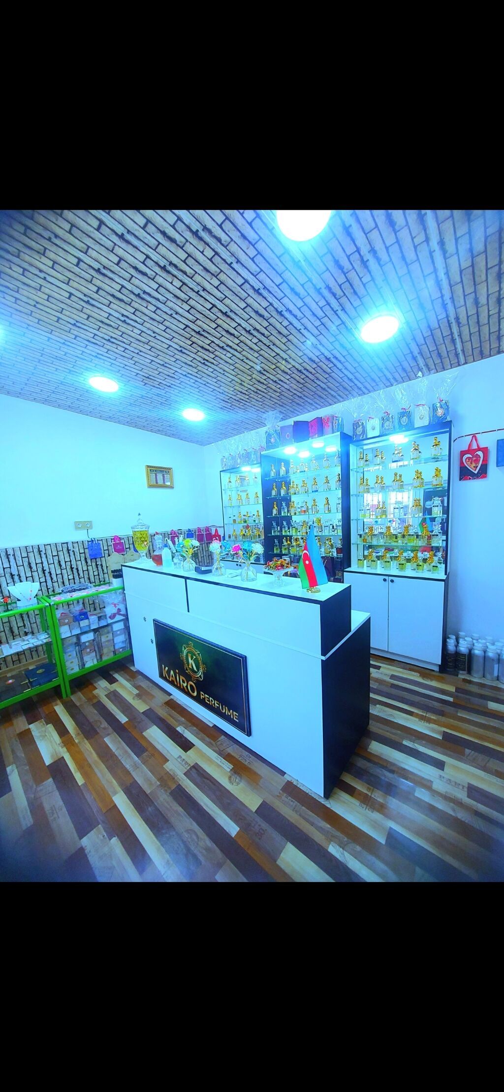 Bakıda- Yeni Ramanada Şuşa şəhərciyində) Ətir mağazası bağlanır — Ətir, Bakı