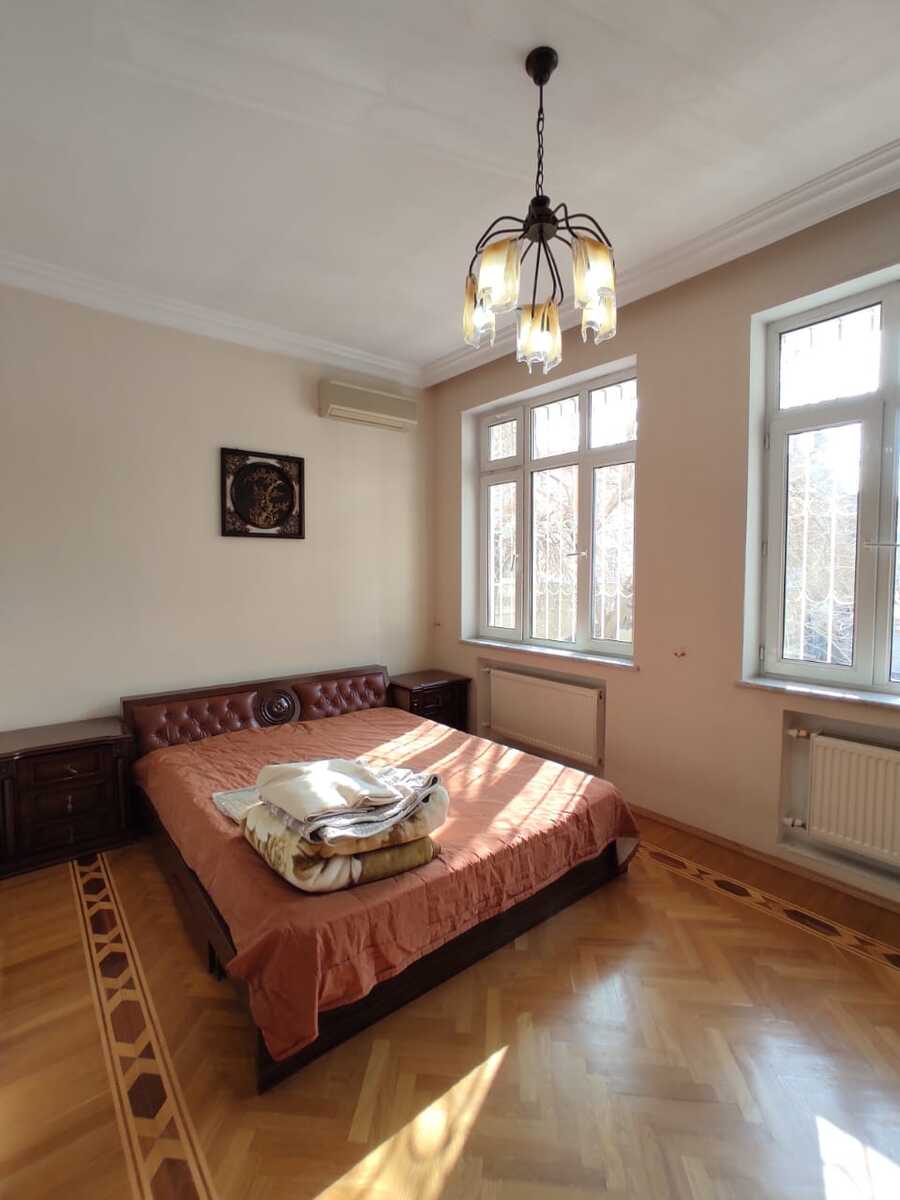 İcarəyə verilir 4 otaqlı köhnə tikili 160 m² — Mənzil, Bakı (8)