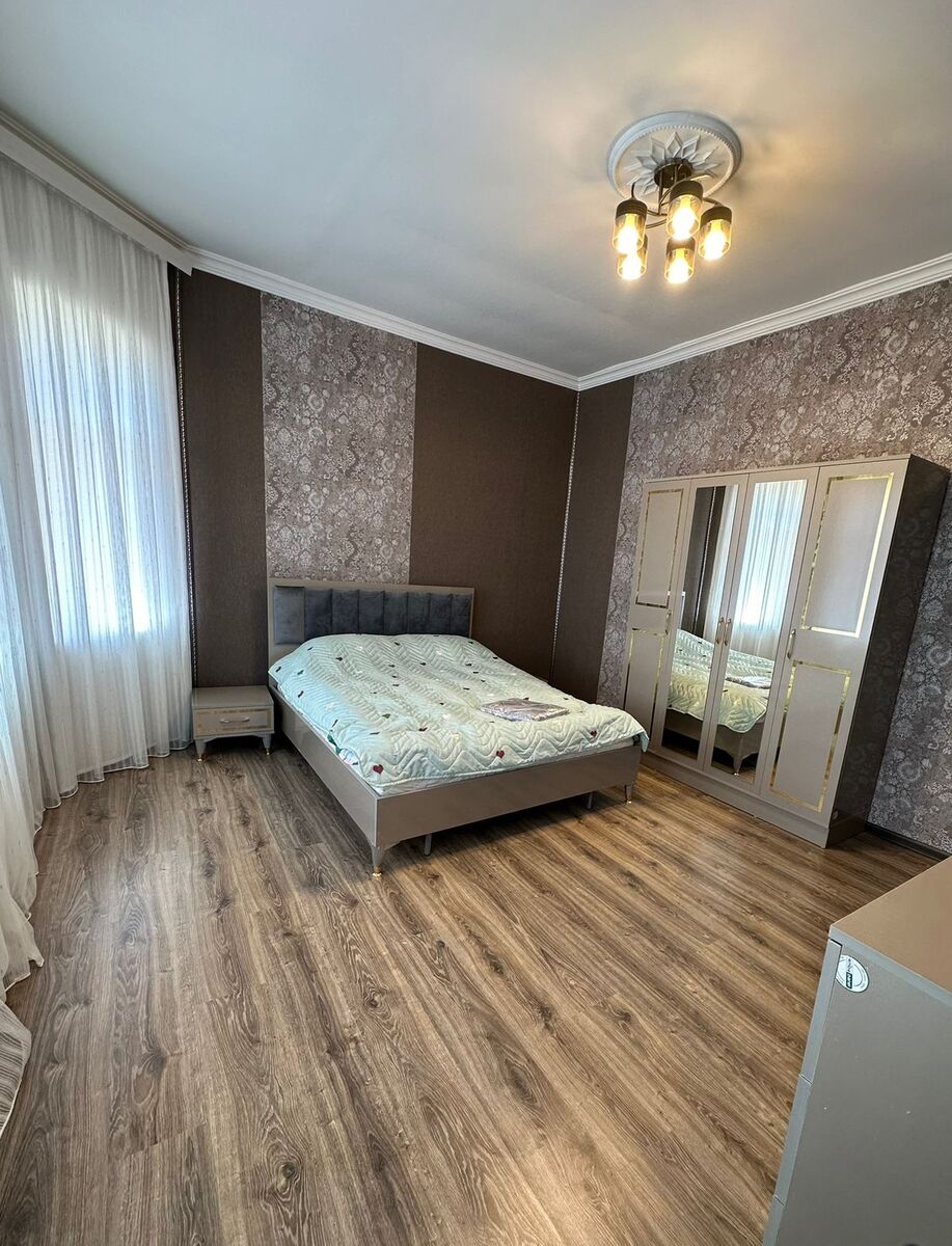 İcarəyə verilir 4 otaqlı həyət evi/bağ evi 200 m² — Ev, villa, Bakı (11)
