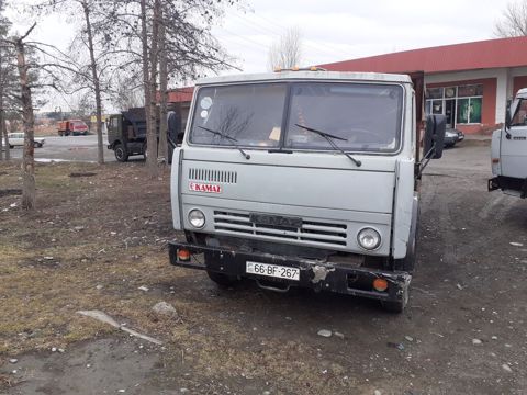 Kamaz üçoxlu dumpper yük maşını - Marka/model: Kamaz (3 ox, 6x4 — Yevlax