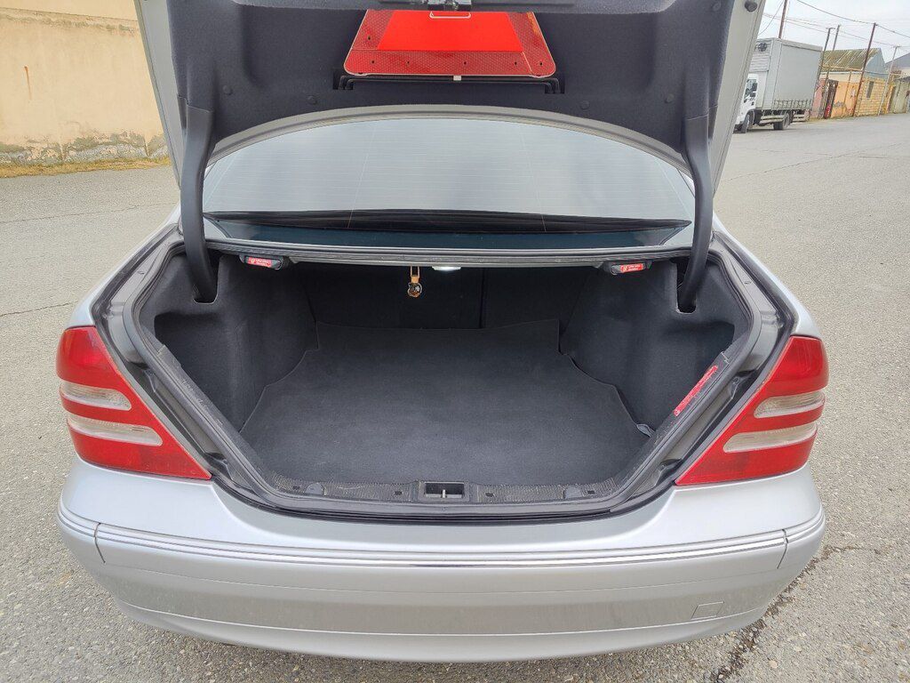 Mercedes C 240, 2.6 L, 2001 il, 410 128 km 77-NC-948 — Avtomobillər, Bakı (10)