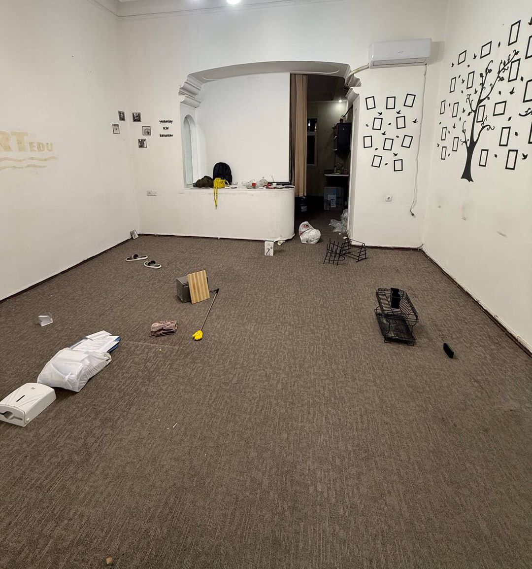 İcarəyə verilir 5 otaqlı köhnə tikili 175 m² — Mənzil, Bakı (5)