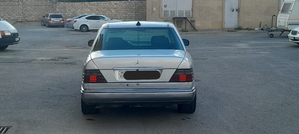 Mercedes E 300, 3.0 L, 1994 il, 325 000 km — Avtomobillər, Bakı (3)
