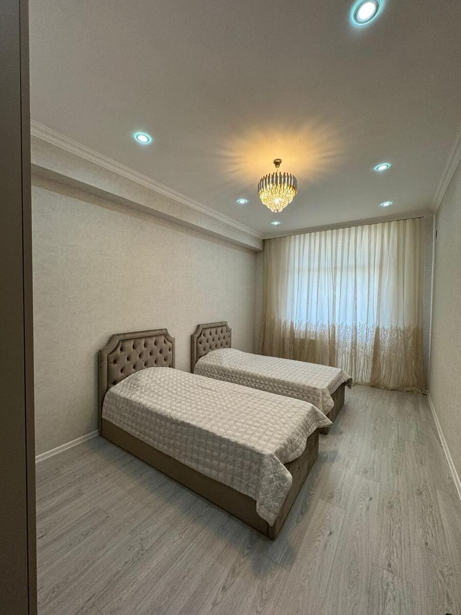 İcarəyə verilir 3 otaqlı yeni tikili 105 m² — Mənzil, Bakı (7)