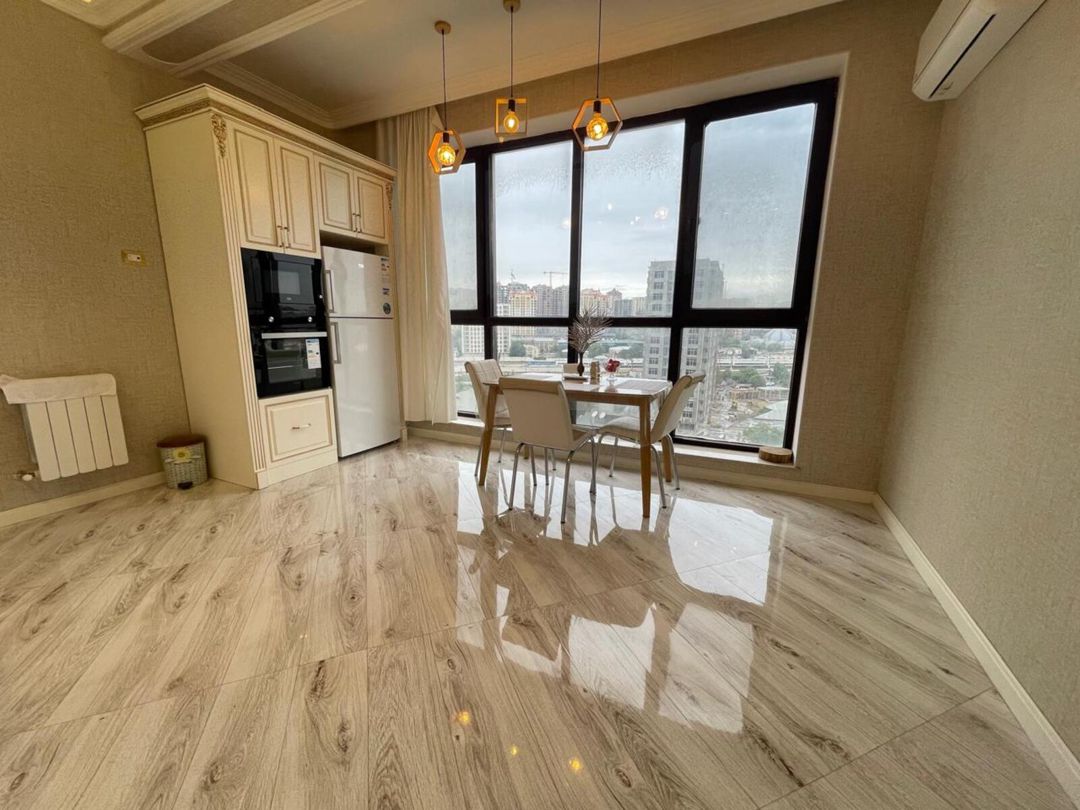 Satılır 5 otaqlı yeni tikili 250 m² — Mənzil, Bakı (11)
