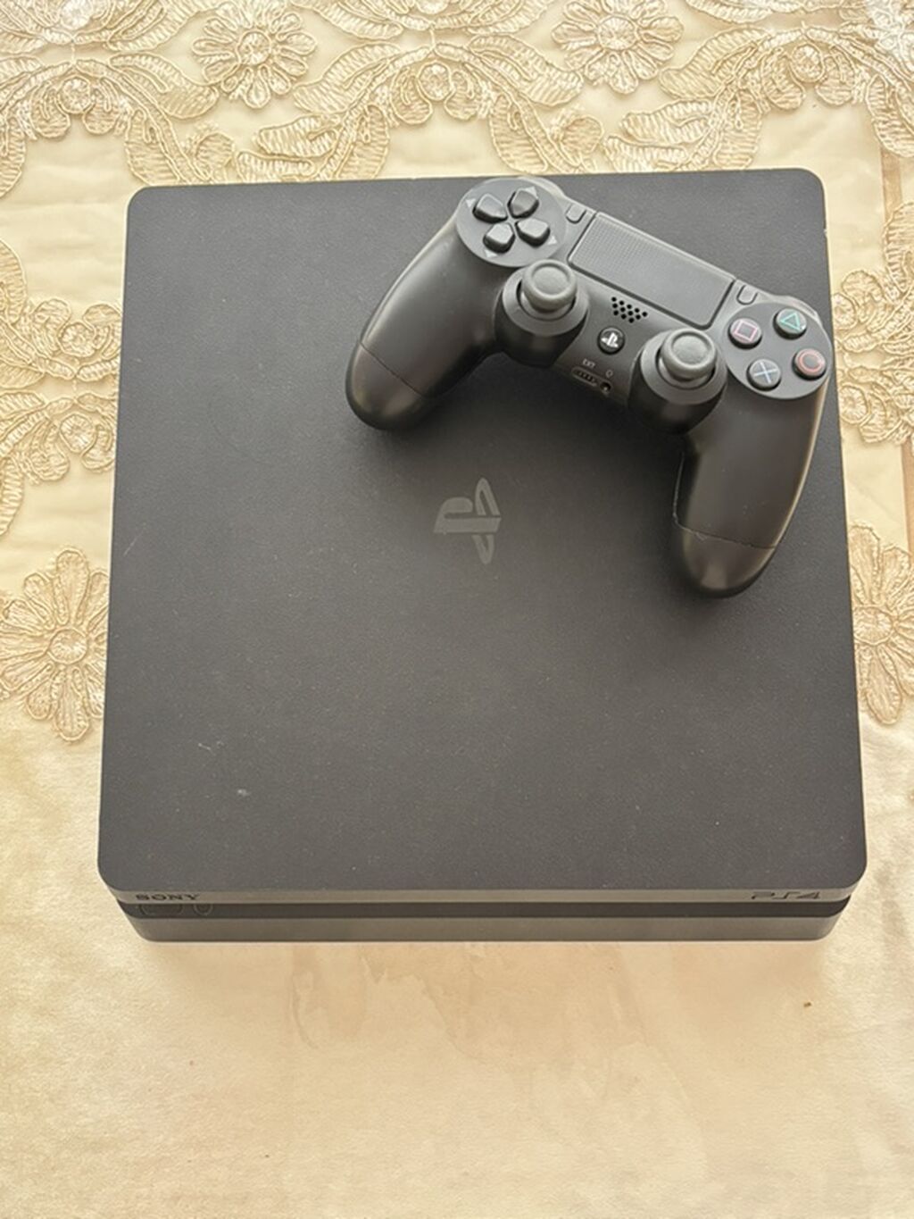 Sony PlayStation 4 Slim oyun konsolu PS4 Slim – İdeal vəziyyətdə — Oyun konsolları, Gəncə (2)