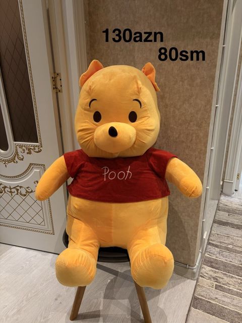 Böyük ölçülü yumşaq oyuncağ ayı – “Pooh” yazılı qırmızı köynəkli — Bakı