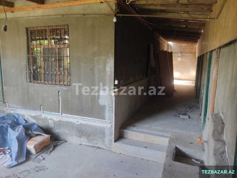 Xocasen metrosu yaxinliginda 4 otaqli heyet evi satilir — House, cottage, summer house