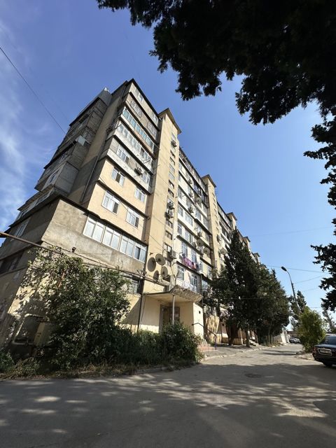 Satılır 5 otaqlı köhnə tikili 120 m² — Bakı