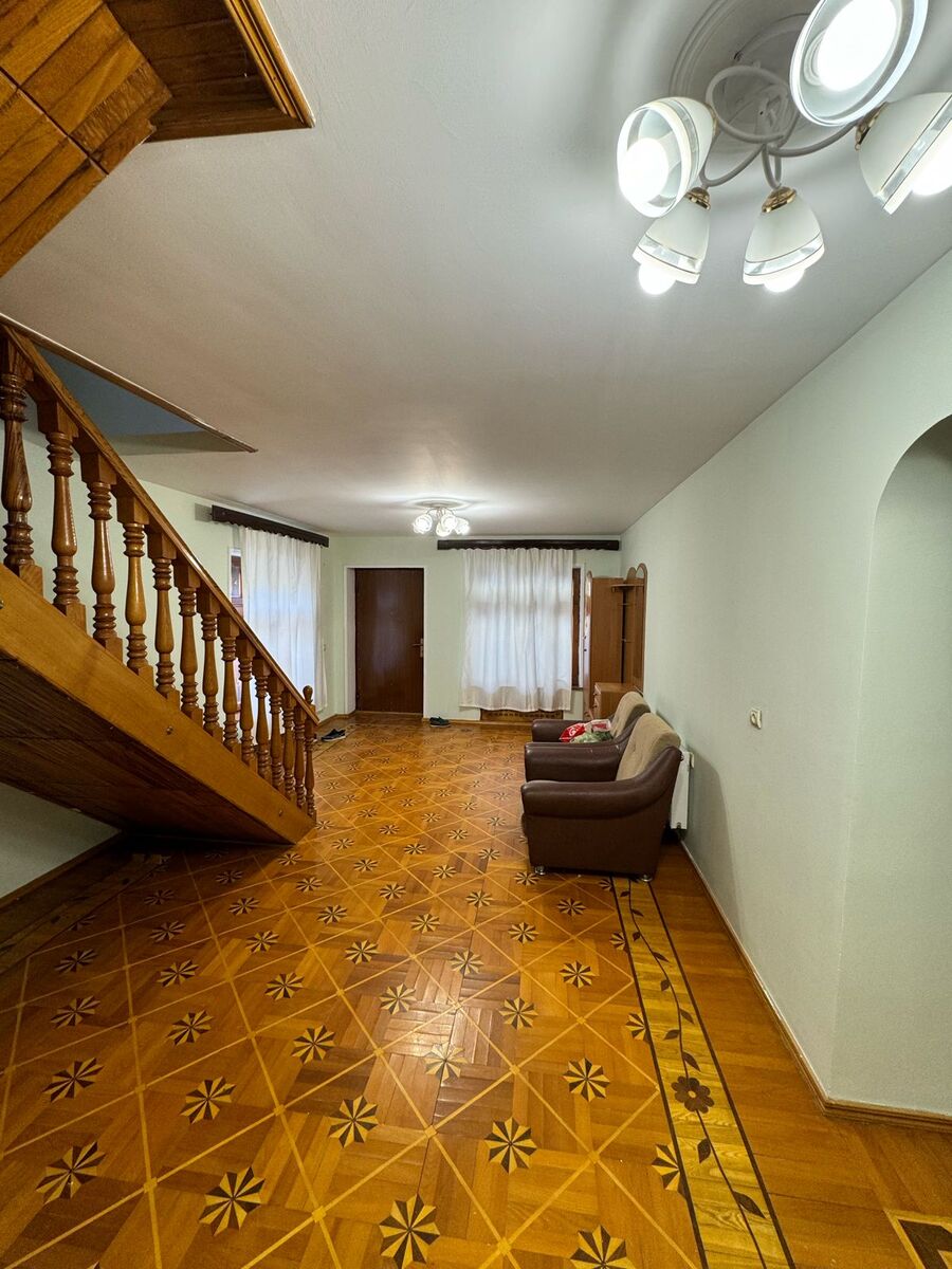 İcarəyə verilir 9 otaqlı həyət evi/bağ evi 300 m² — Ev, villa, Bakı (11)