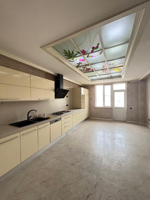 Satılır 5 otaqlı yeni tikili 300 m² — Mənzil, Bakı (8)