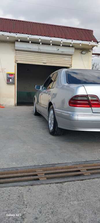 Mercedes E 220, 2.2 L, 2001 il, 294 629 km 99-HC-131 — Avtomobillər, Biləsuvar (4)