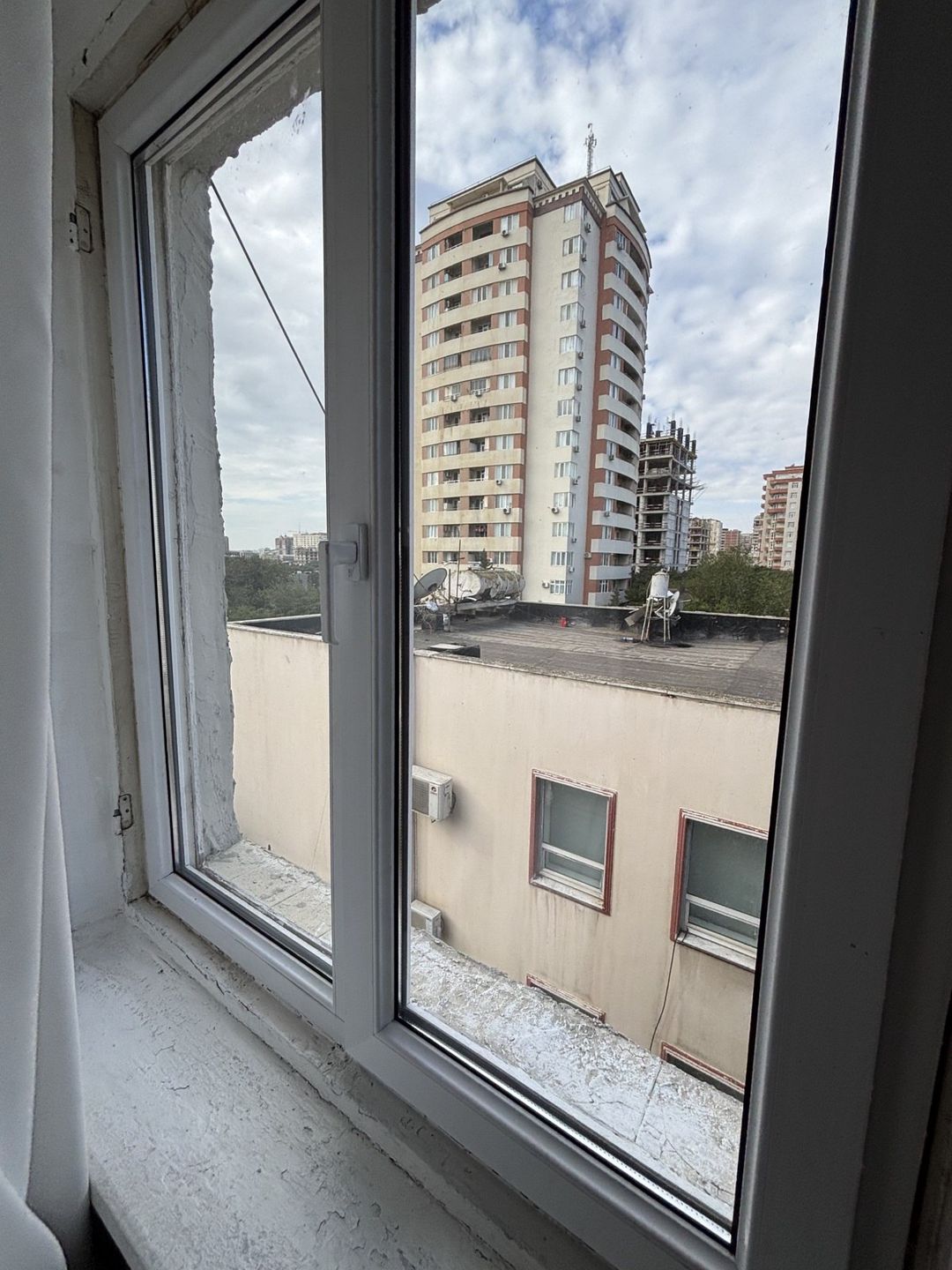 Satılır 1 otaqlı köhnə tikili 30 m² — Mənzil, Bakı (12)