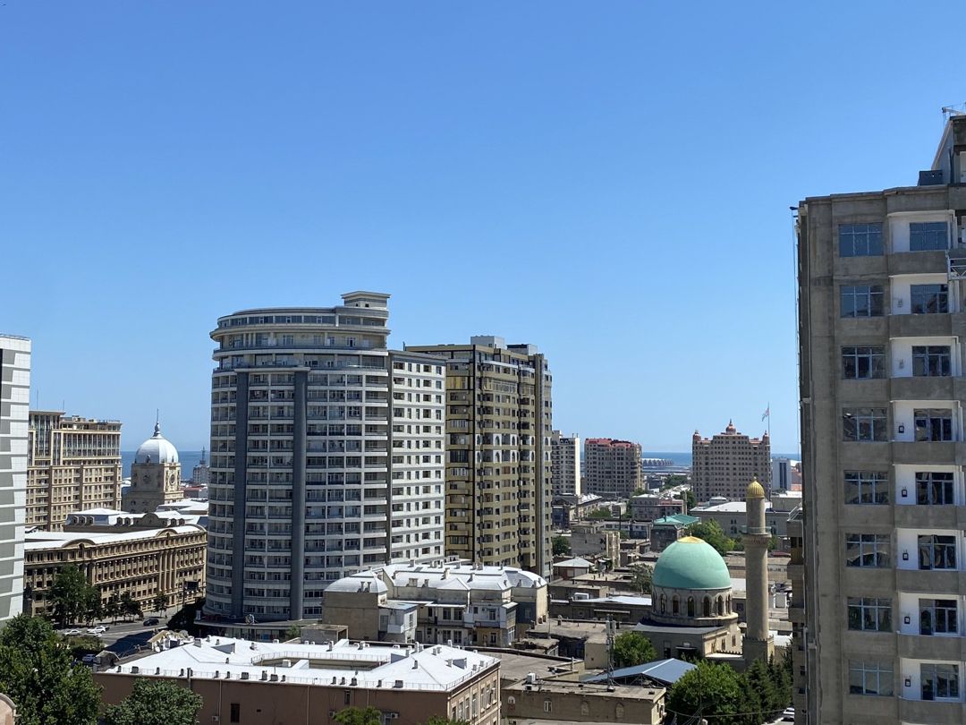 Satılır 5 otaqlı köhnə tikili 180 m² — Mənzil, Bakı (9)