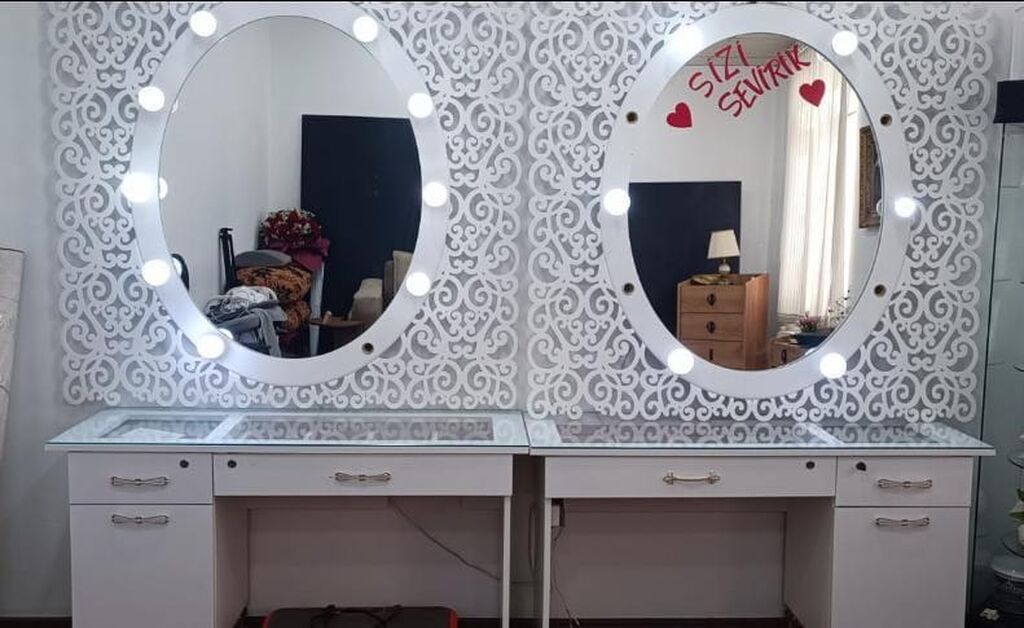 İşlənmiş, Makiyaj üçün masa, Güzgülü — Salon mebeli, Bakı