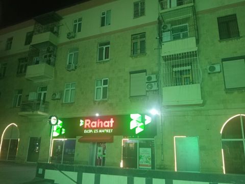Salam. Eve Oktyabr ayının 1 ri baxmaq ve köçmək olar. Qara Qarayev — Bakı